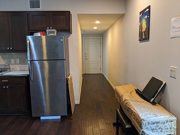 3rd image of 2708 San Pedro St APT 102