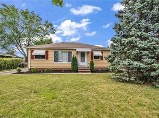 7555 Skylark Dr, Parma, OH