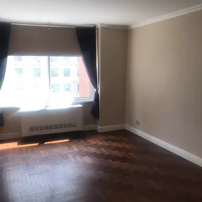 Rented by R New York | media 12