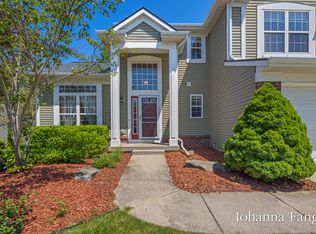 3673 Maplehurst Dr SE, Kentwood, MI 49512