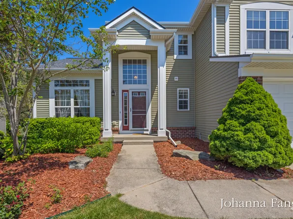 3673 Maplehurst Dr SE, Kentwood, MI 49512