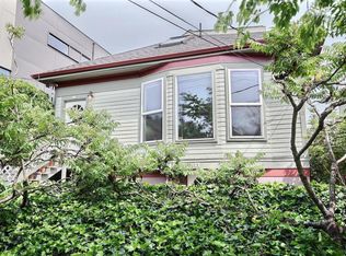 142 21st Ave E #1, Seattle, WA 98112