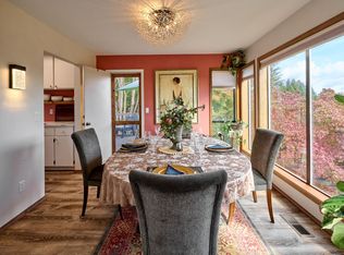 192 NW Walnut Ave, Dundee, OR 97115