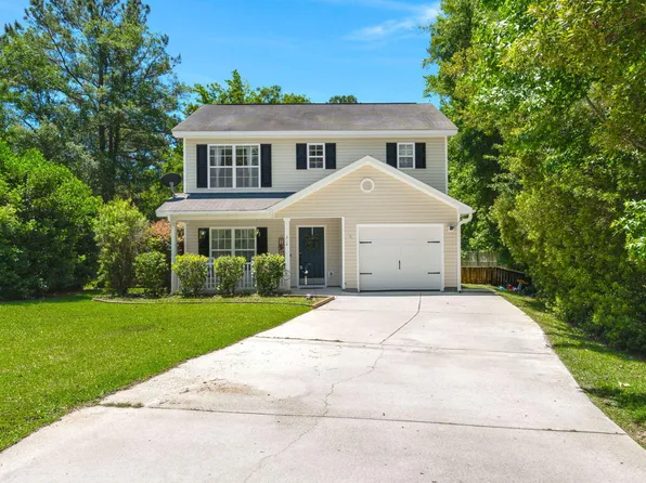 214 Blackstone Dr, Moncks Corner, SC 29461