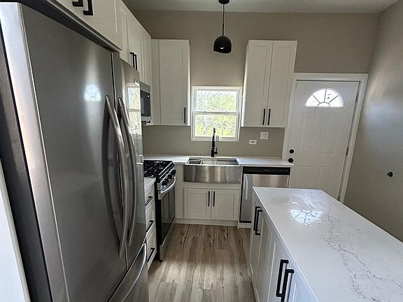 4th image of 6227 S May St Floor 2