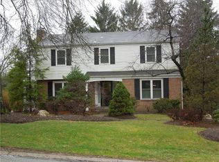 6174 Boxer Dr, Bethel Park, PA