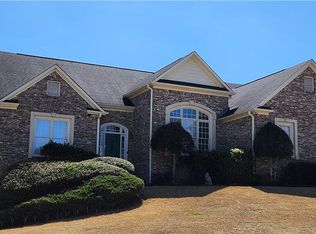 5547 Blue Cedar Dr, Sugar Hill, GA 30518