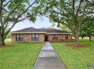 8190 Greenlea Dr, Baton Rouge, LA 70811