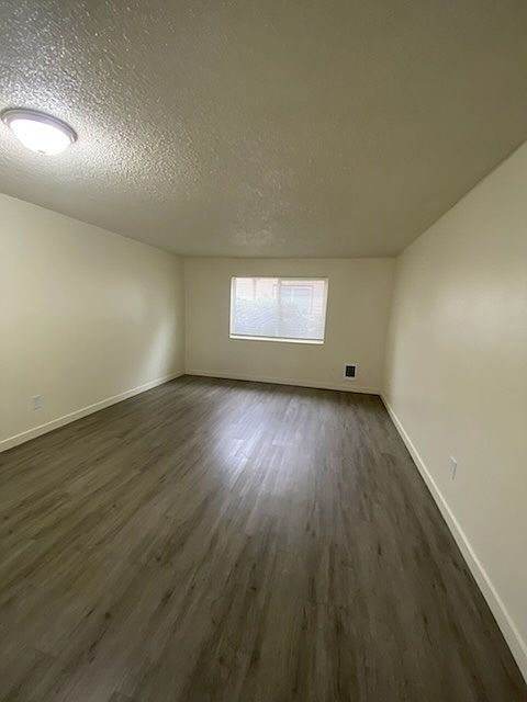 1st image of 823 Manbrin Dr NE #823