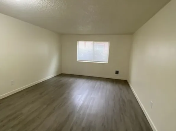 823 Manbrin Dr NE #823, Salem, OR 97303