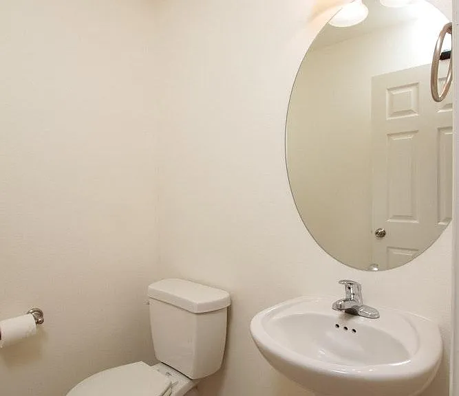 1579 N Strada Way — Photo 5