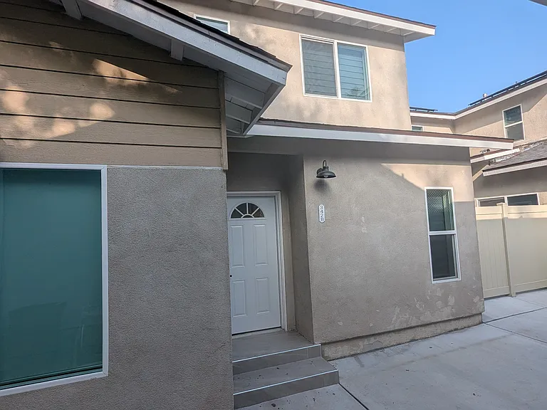 342 Pasadena Ave #B — Photo 2
