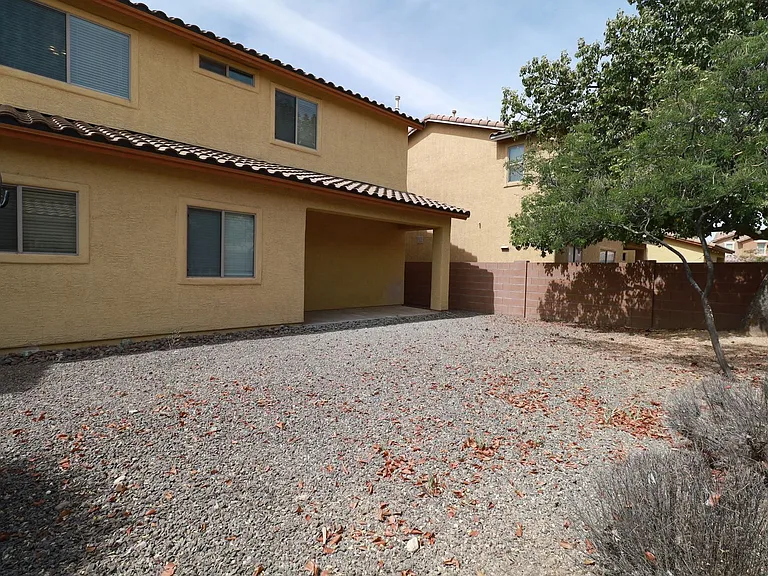 1696 W Blue Horizon St — Photo 18