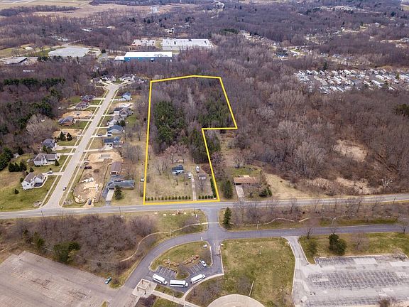 3rd image of 600 Benson Rd