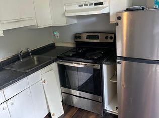 320 Douglas St #11, Manchester, NH 03102