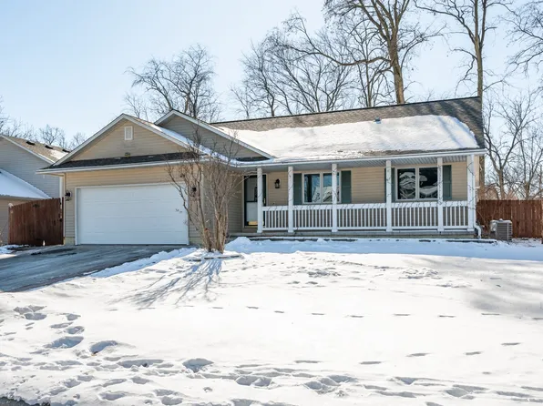 3006 Timber Hill Ct, Des Moines, IA 50320