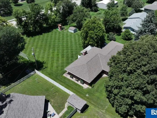 1815 Craig Rd, Aurora, NE 68818