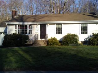 15 Chestnut Hill Rd, Holden, MA 01520