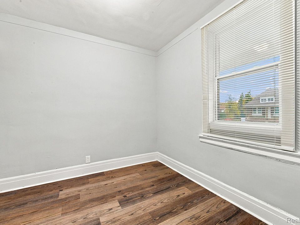 4603 Central St, photo 17
