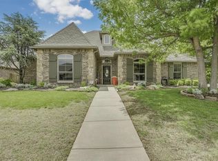 740 Northern Dancer Dr, Edmond, OK 73025
