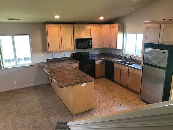 2nd image of 13122 3rd St