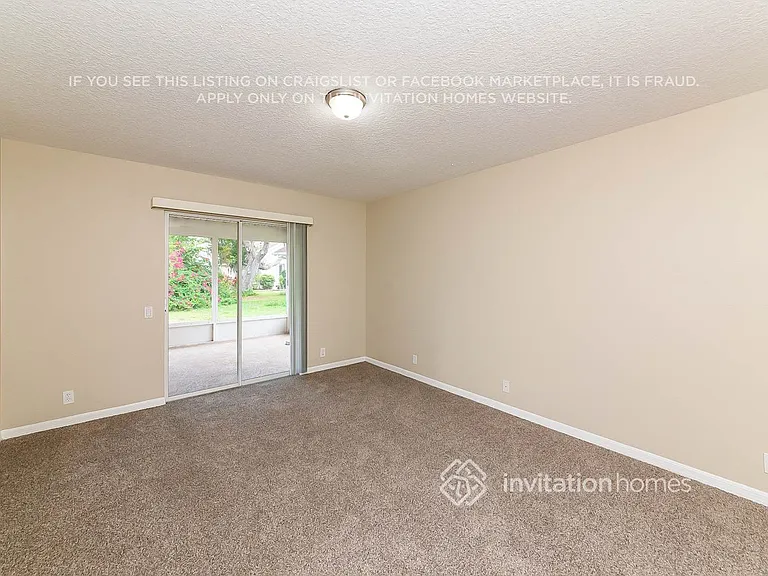 7348 Linden Ln — Photo 10