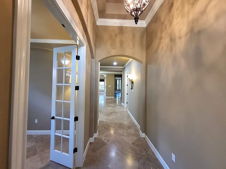 2216 Rivina Dr — Photo 2