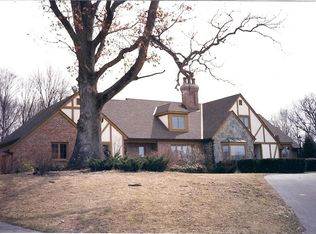 100 Somerwynd Ln, Suffield, CT 06078