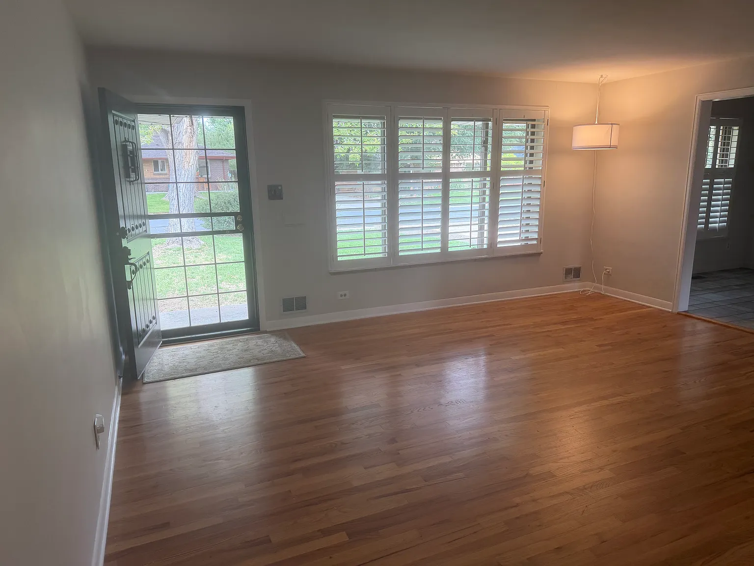 3 bed, 1668 sqft, $2,800 — Photo 4