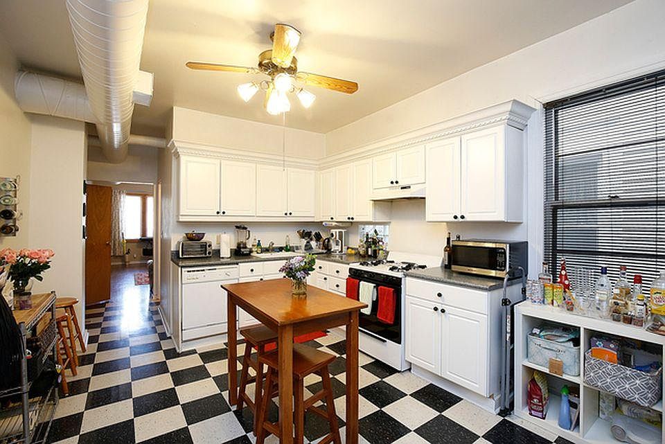 1st image of 1535 W Barry Ave #1