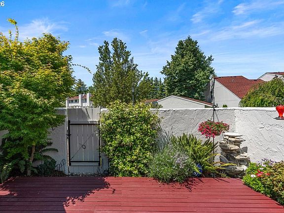 5th image of 3316 NE 29th St