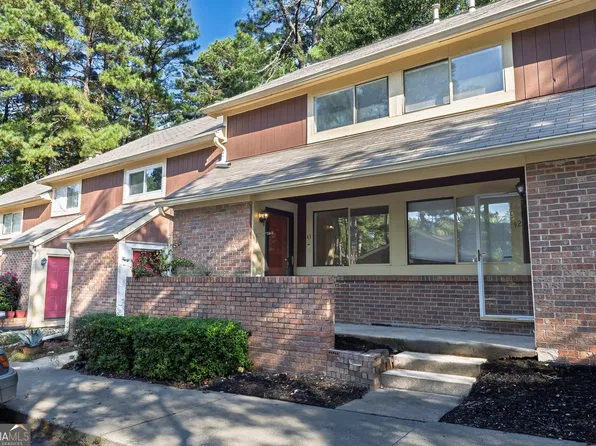 43 Country Place Ct, Alpharetta, GA 30005