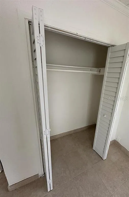 2 bed, 1.0 bath, 1323 sqft, $1,300 — Photo 3