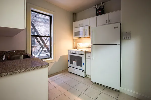 Rented by MNS | media 4