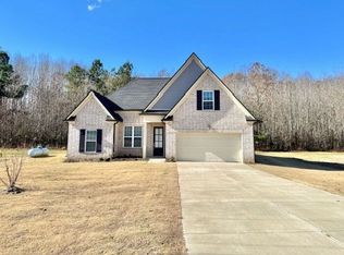 378 Crimsonwood Dr, Byhalia, MS 38611