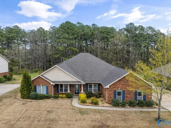 104 Harbor Glen Dr SW, Madison, AL 35756