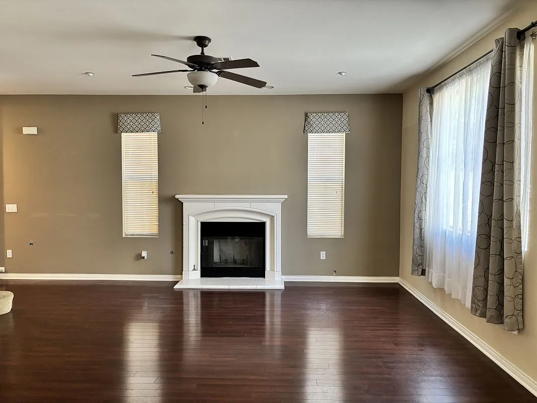 4 bed, 2.5 bath, 1846 sqft, $3,950 — Photo 2