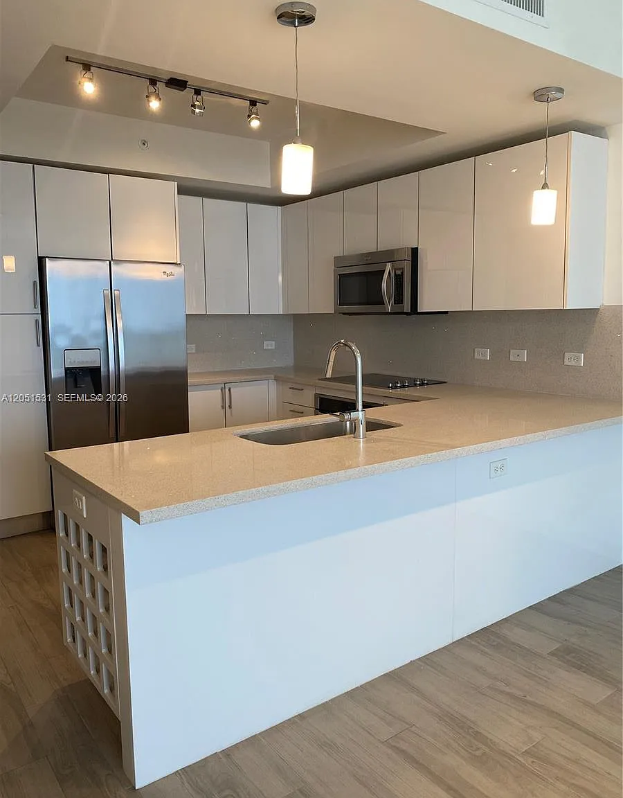 Nine At Mary Brickell Vill — Photo 1