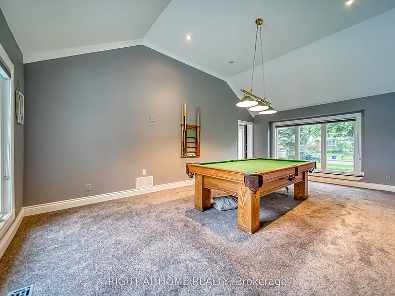 44 Royal Henley Blvd — Photo 24