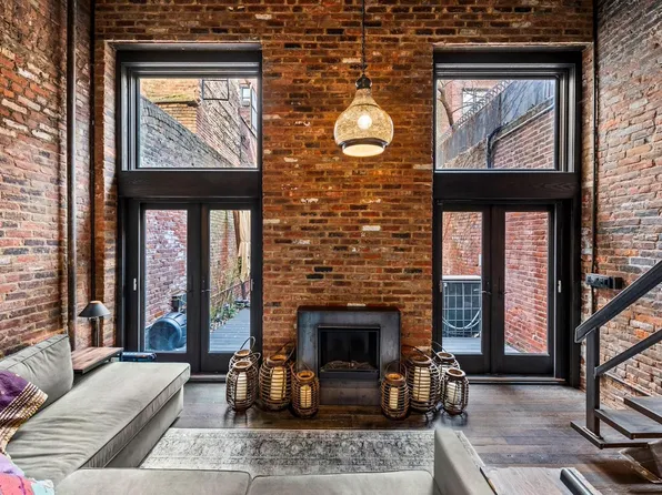 100 West 15th Street image 1 of 13