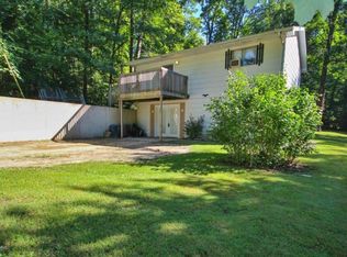 58111 Oak Dr, Three Rivers, MI 49093