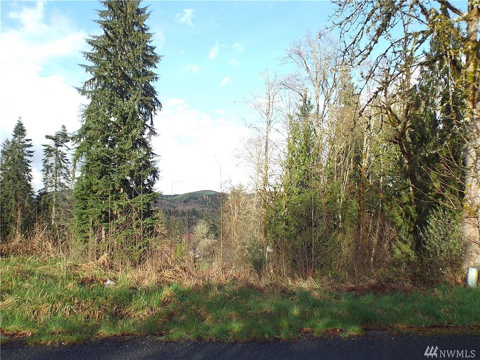2nd image of Lakeview Dr