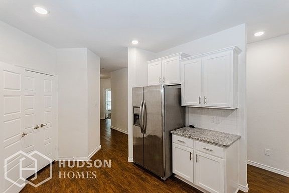 4th image of 219 Arborside Dr
