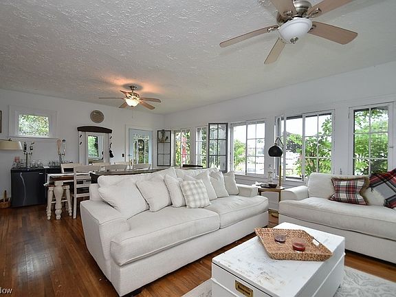 4th image of 315 Riverdale Dr