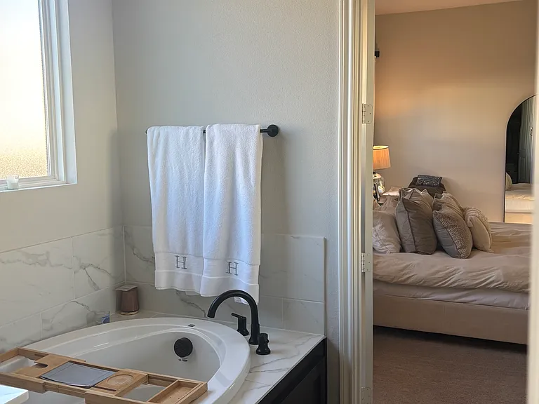6668 Windfall Dr — Photo 15