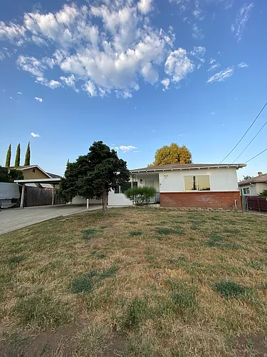 13605 Douglas St Photo 1