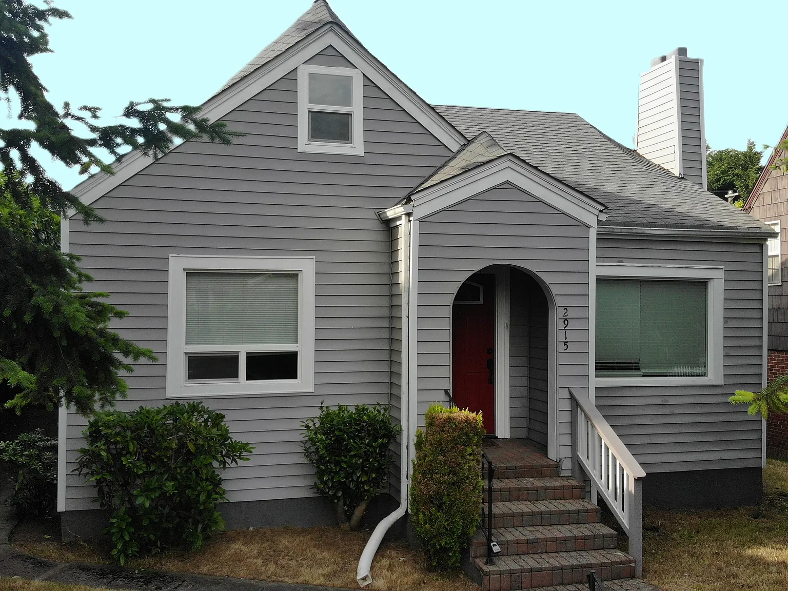 3 bed, 2160 sqft, $3,200 — Photo 1