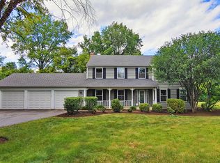 5564 Old Field Rd, Lake Zurich, IL 60047