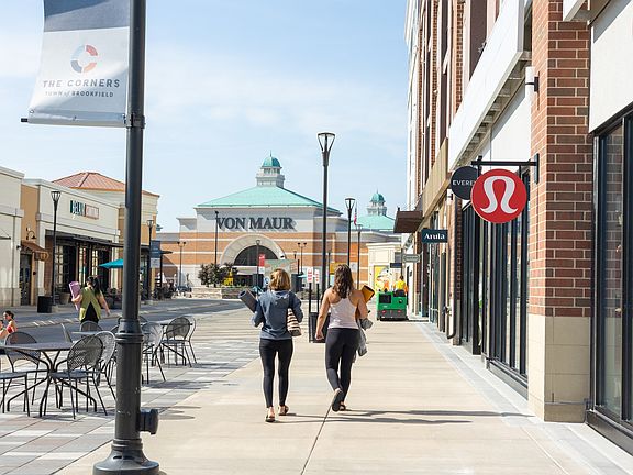 4th image of 260 N Lord St #1-208