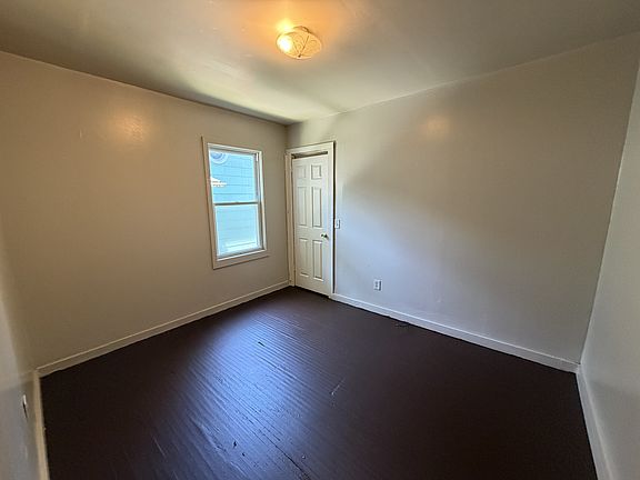 5th image of 353 Champlain St